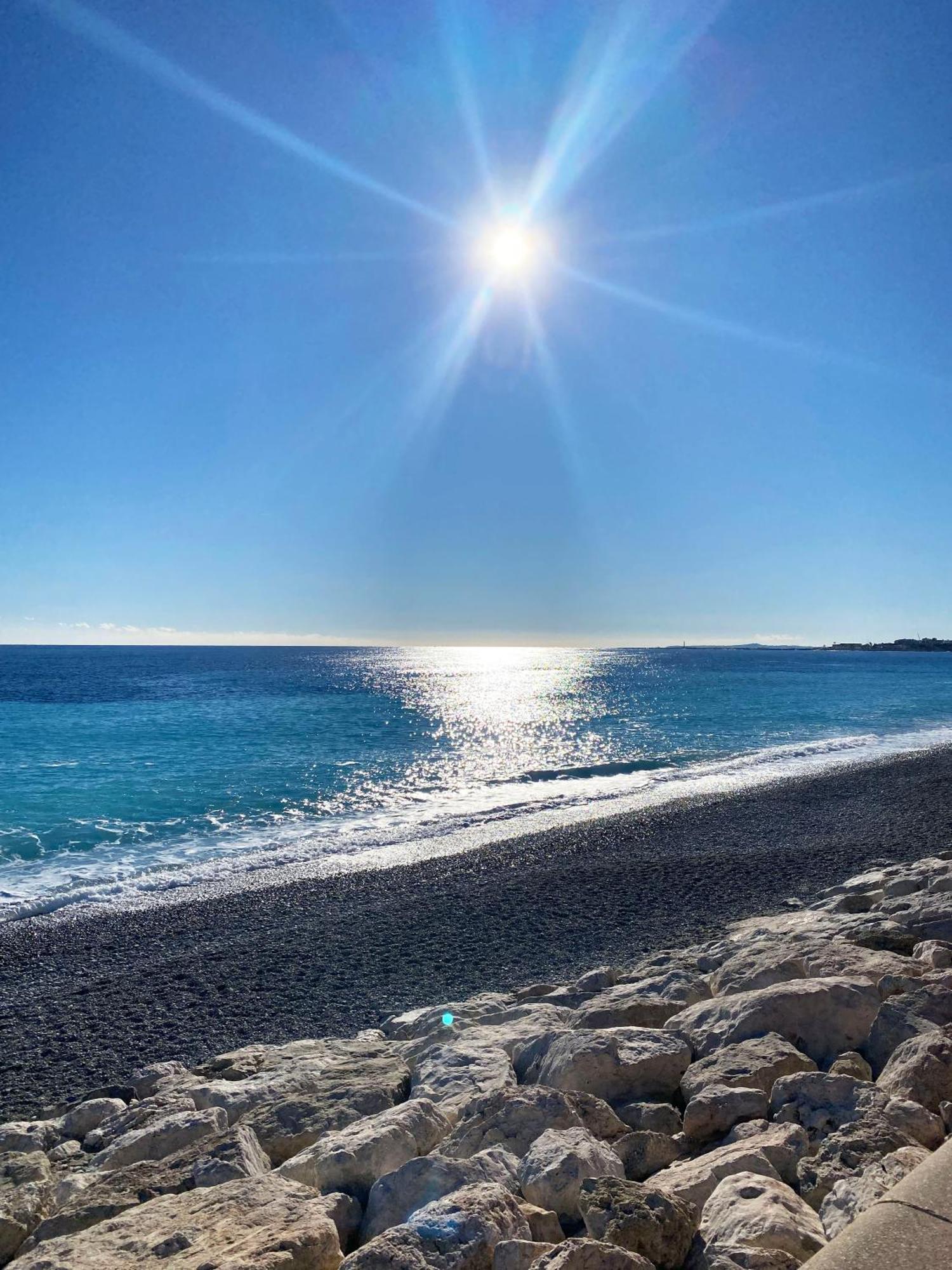 Beautiful Renovated Apartment ,Next To The Beach ! Air-C, Free Parking! Nisa Exterior foto